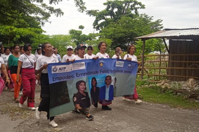 Loron Mundiál Feto, Komandu PNTL Husu Sidadaun Hakribi Asédiu Seksuál Hasoru Feto