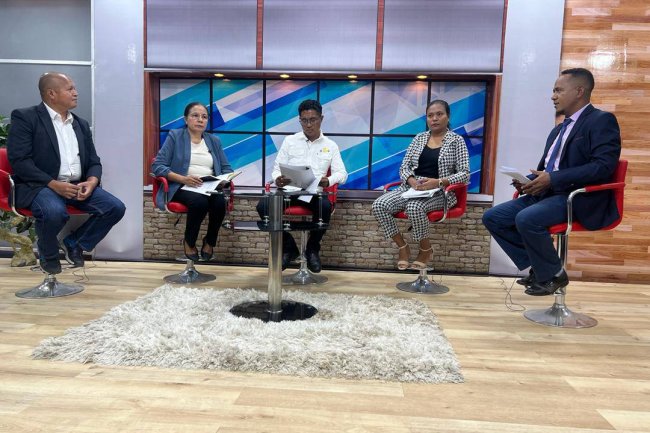 Talk Show-Selebra Loron Mundiál Bee  "Valoriza Bee Haburas Dame "