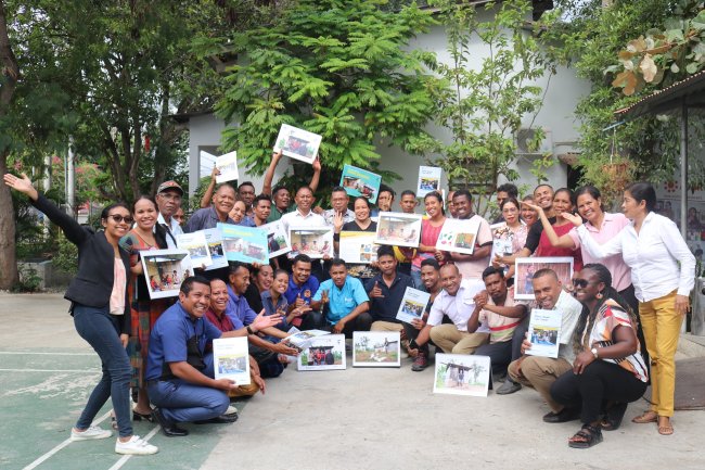 WaterAid Timor-Leste hala’o sosializasaun no formasaun ba nia Produtu Komunikasaun Mudansa Hahalok ne’ebé foin prodús kona-ba saneamentu no ijiene