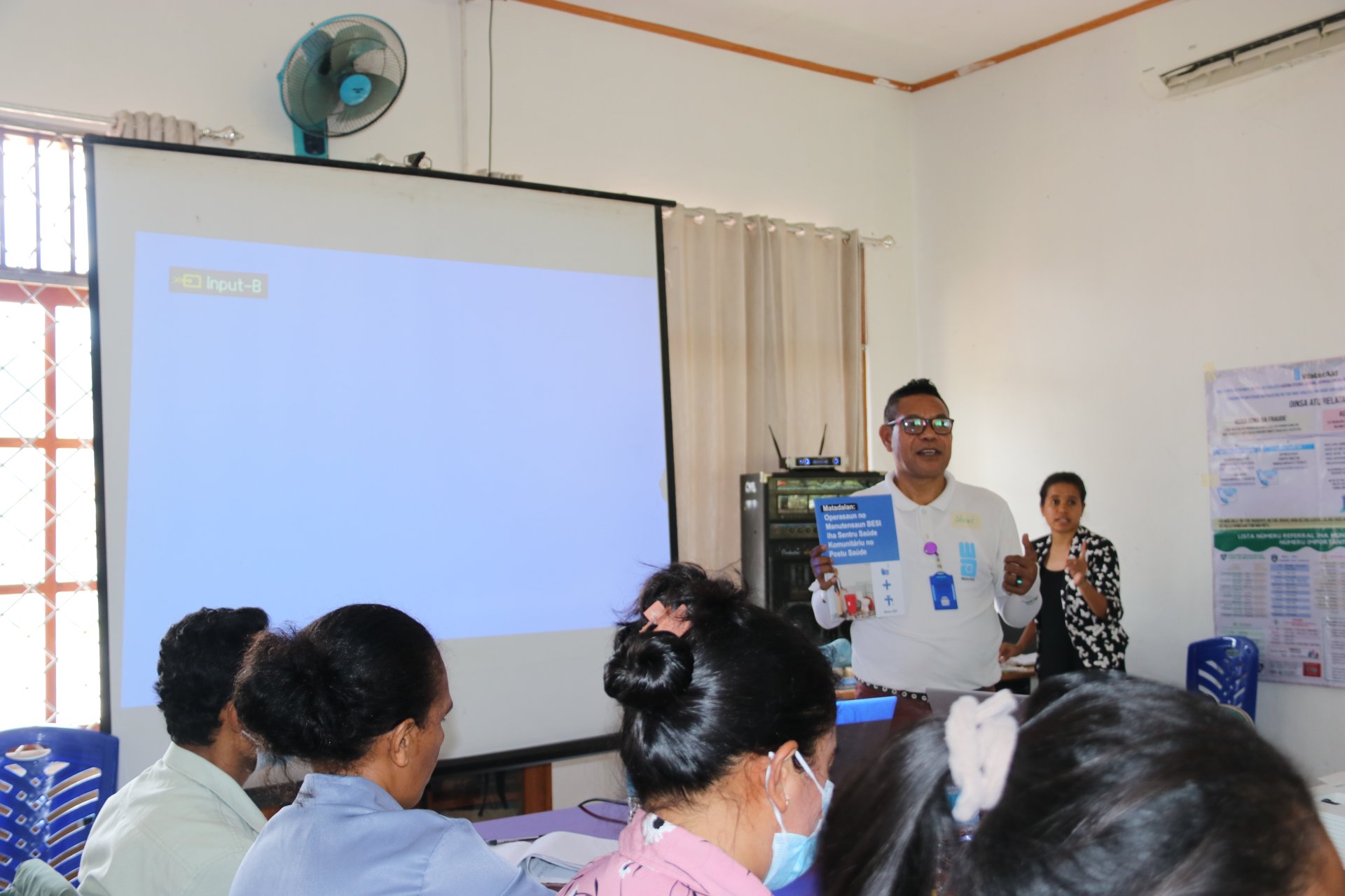 WaterAid Timor-Leste Fornese Treinamentu Operasaun no Manutensaun Fasilidade BESI Inkluzivu iha Fasilidade Kuidadu Saúde (FKS) ba Pesoál Saúde sira iha Munisipiu Liquiçá